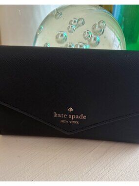 New Kate Spade New York Laurel Way Black Iphone Wristlet